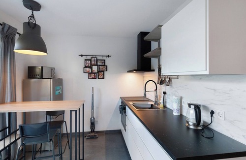 Morsch Apartment | Apartment 'Zola' with Balcony and Wi-Fi