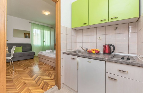 Bidol Apartment | Apartments and Room Nevenka (37001-A1) - Makarska