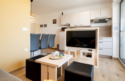 Verzej Apartment | Apartments Banonia - Morning Dawn