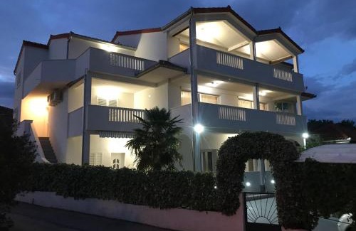 Rogoznica Apartment | Apartments Bumbar