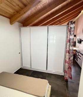 Vlore Cabin | Apartments by Arbri 2