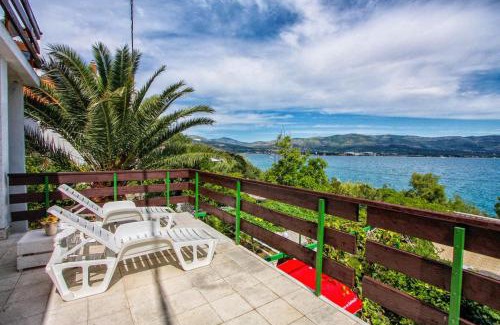Arbanija Apartment | Apartments by the sea Arbanija, Ciovo - 16117