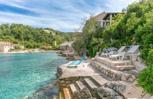 Cove Donja Krusica (Donje selo) Apartment | Apartments by the sea Cove Donja Kruscica - Donja Krusica, Solta - 11146