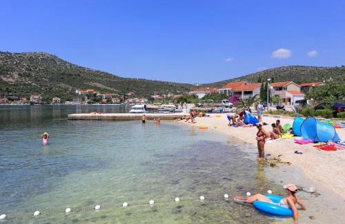 Poljica Apartment | Apartments by the sea Poljica, Trogir - 5199
