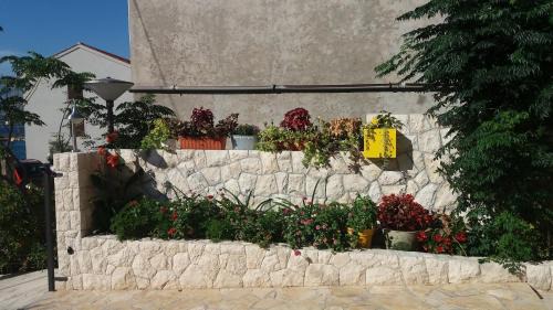 Vinjerac Apartment | Apartments by the sea Vinjerac, Zadar - 13811