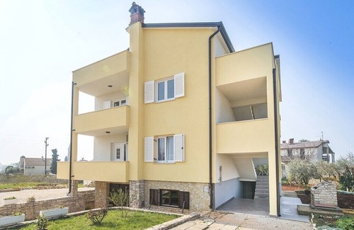 Lovrecica Apartment | Apartments Graciella, (14129), Lovrečica, Croatia