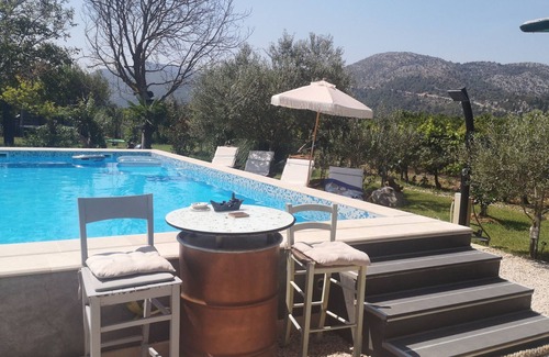 Opuzen Apartment | Apartments Holiday home Book (115491-A1) - Opuzen