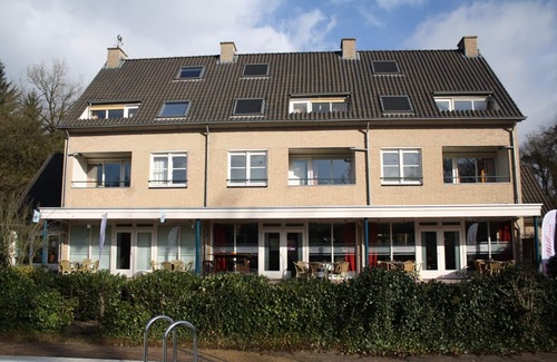 Municipality of Utrechtse Heuvelrug House | Apartments in the main building, suitable for 2 people.