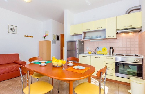 Lun Apartment | Apartments Ivan, (12322), Lun, Croatia