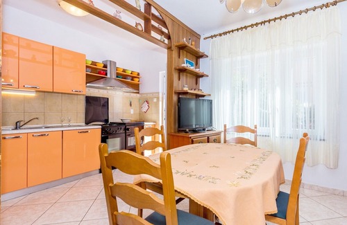 Lun Apartment | Apartments Ivan, (14672), Lun, Croatia
