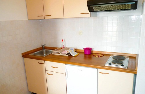 Istok Apartment | Apartments Justina, (16428), Makarska, Croatia