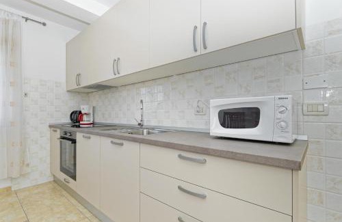 Kastel Apartment | Apartments Kaja by Rent Istria