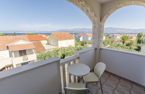 Supetar Apartment | Apartments Klara
