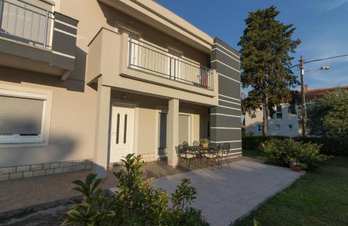 Sveti Filip i Jakov Apartment | Apartments Luna