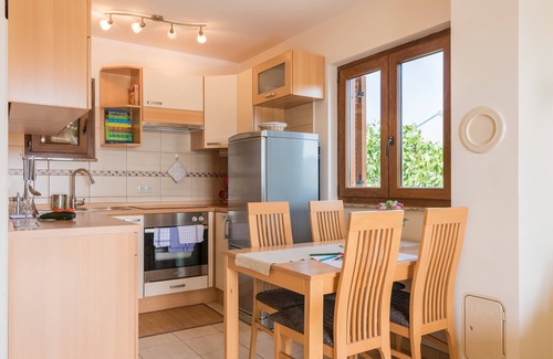 Klimno Apartment | Apartments Marjanca, (16181), Klimno, Croatia