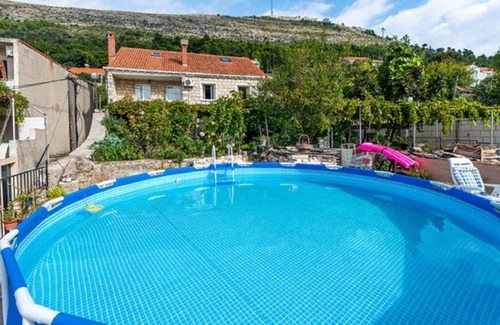 Gornji Kono Apartment | Apartments Nicol - One-Bedroom Apartment with Terrace
