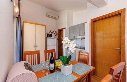 Putnikovic Apartment | Apartments Oliver (52861-A1) - Putnikovic
