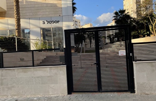 Bat Yam Apartment | Apartments on 1 line Mediterranean sea in Bat Yam