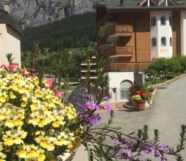 Leukerbad Apartment | Apartments Residenz Iris