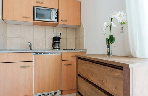 Baska Voda Apartment | Apartments Ruža, (10976), Baška Voda, Croatia