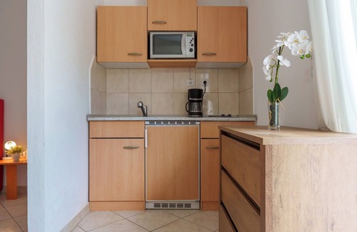 Baska Voda Apartment | Apartments Ruža, (10976), Baška Voda, Croatia