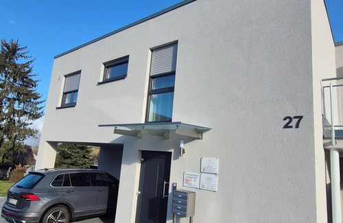Sondelfingen Apartment | Apartments Seibel double/twin room with bathroom