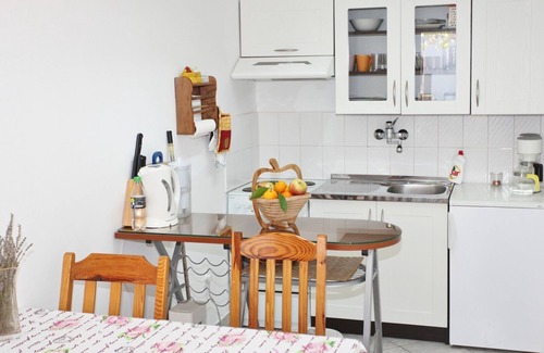 Vrboska Apartment | Apartments Slavica, (14712), Vrboska, Croatia