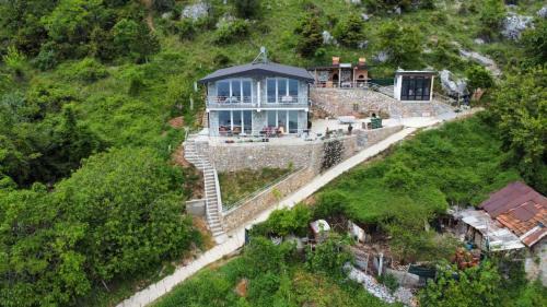 Radozda Apartment | Apartments Stone