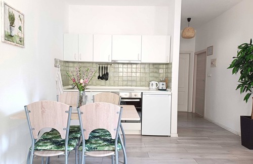 Dugi Rat House | Apartments Sun & Sea