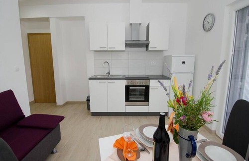 Orebic Apartment | Apartments Vesela - Comfort One Bedroom Apartment with Balcony and Sea View