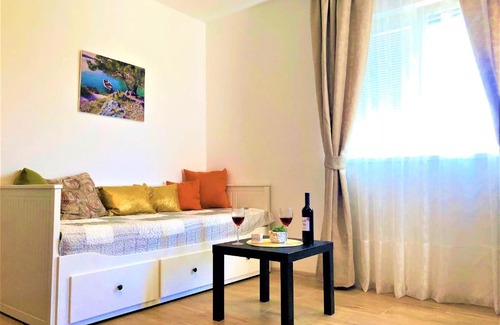 Lozovac Apartment | Apartments Village