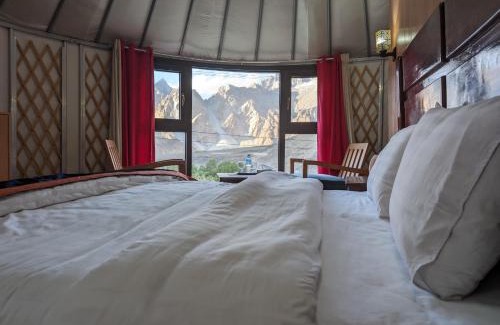 Hunza Hotel | Apex Hotels and Resorts Hussaini