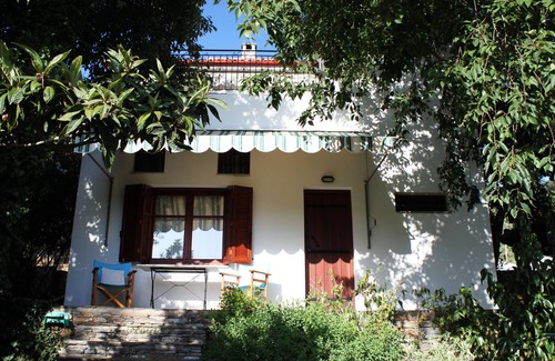 Kali Vrysi Apartment | APHROULA'S STUDIO - for 2 - 3 persons in a beautiful, quiet corner of Greece