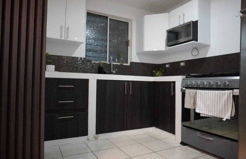 San Nicolas de los Garza House | Apodaca house near the airport