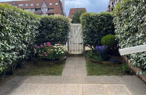 Cabourg Apartment | App RDC Jardinet, 4pers, 2ch Cabine, Piscine, Tennis