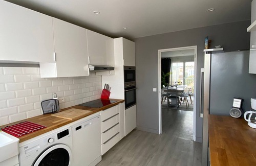 Poissy Apartment | Apparemment Centre-ville /Gare /PSA