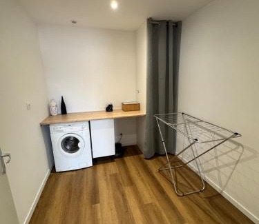Labastide-d'Anjou Apartment | Apparently cozy - wifi - Netflix - air-conditioned