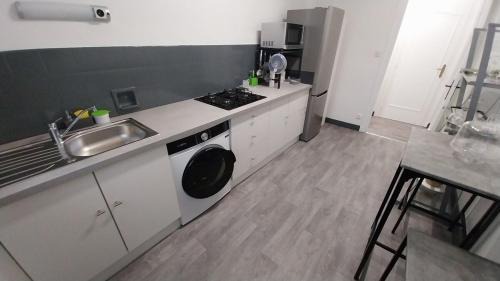 Saint-Etienne Apartment | Appart 80m2 tout équipé Châteaucreux Zénith Stade