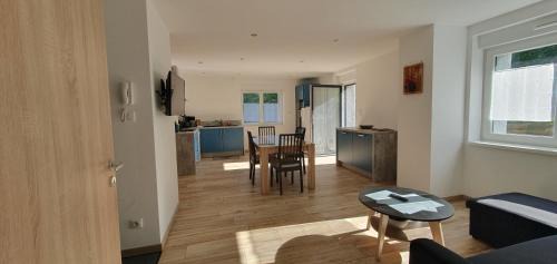 Cornimont Apartment | appart Hérisson RDC accessible PMR