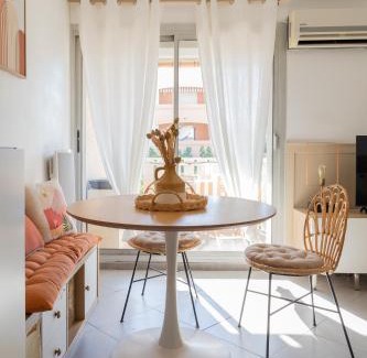 Les Sablettes Apartment | Appart proche plage, idéal et tranquille, parking privé - arrivée autonome - lit queen size