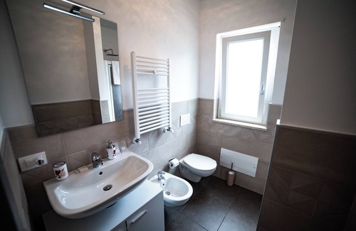 Calimera Apartment | Appartamento A210 Posto al 2° Piano con Terrazzo