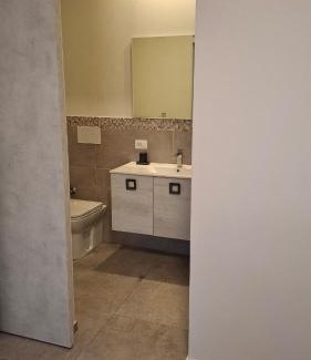 Novi Ligure Apartment | Appartamento al 6 piano