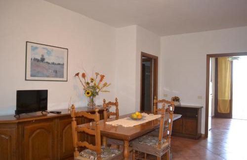 Monticiano Apartment | Appartamento La Chiusa