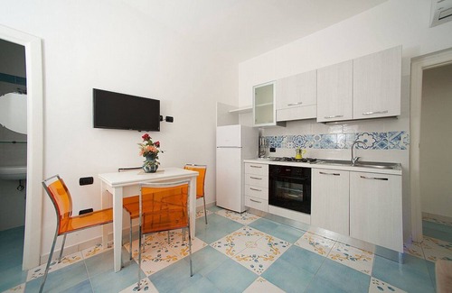 Vietri sul Mare House | Appartamento Mariuccia F: A welcoming apartment situated at a few steps from a sandy beach, with Free WI-FI.