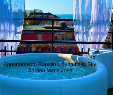 Rezza Apartment | Appartamento Rapallo Sky Garden Maria Jose Liguria - Attico vista mare - Terraces - 2 bagni- 2 Camera da Letto - Box, Wi-fi, Idromassaggio Free inteiro Attico per Voi, con Ascensore