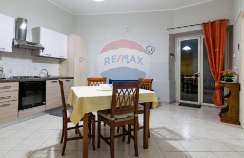 Maletto Apartment | Appartamento Turistico FAMIGLIA - Rosina Etna Taormina