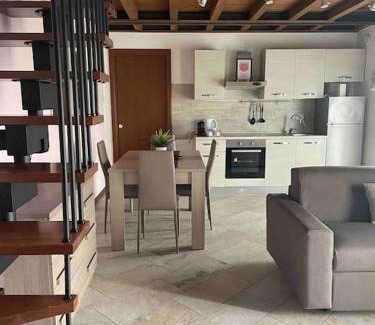Rozzano Apartment | Appartamento vicino Forum Assago & Humanitas
