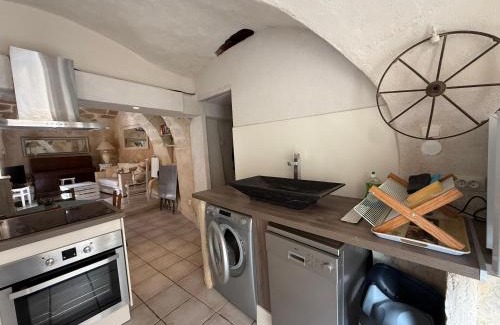 Saint-Quentin-la-Poterie Apartment | Appartement P2 à 4km D'UZÈS