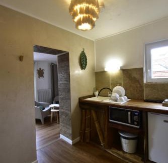 Verneuil-sur-Avre Apartment | Appartement jacuzzi privatif Love&Zen