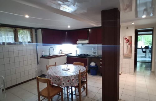 L'Hopital-du-Grosbois Apartment | Appartement La Véranda en Plein Cœur du Doubs Proche Suisse. Animaux Acceptés